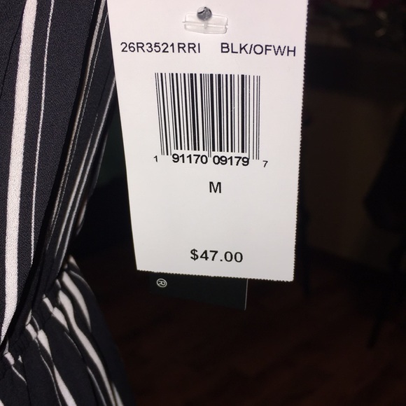 ❌Beautiful ❌Romper 🌺 - Picture 6 of 6